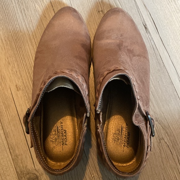 LIFE STRIDE VELOCITY with Memory Foam Boots - Picture 13 of 16